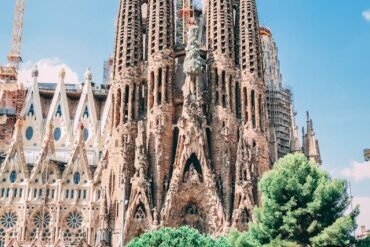 Sagrada familia, Barcelone. Visiter Barcelone en bus depuis Paris